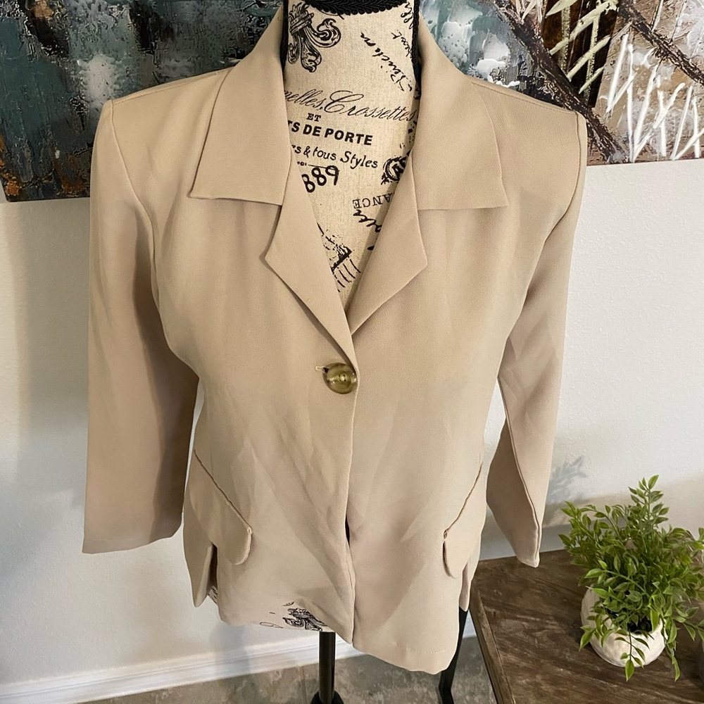 Suit Jacket - Picture 4 of 5